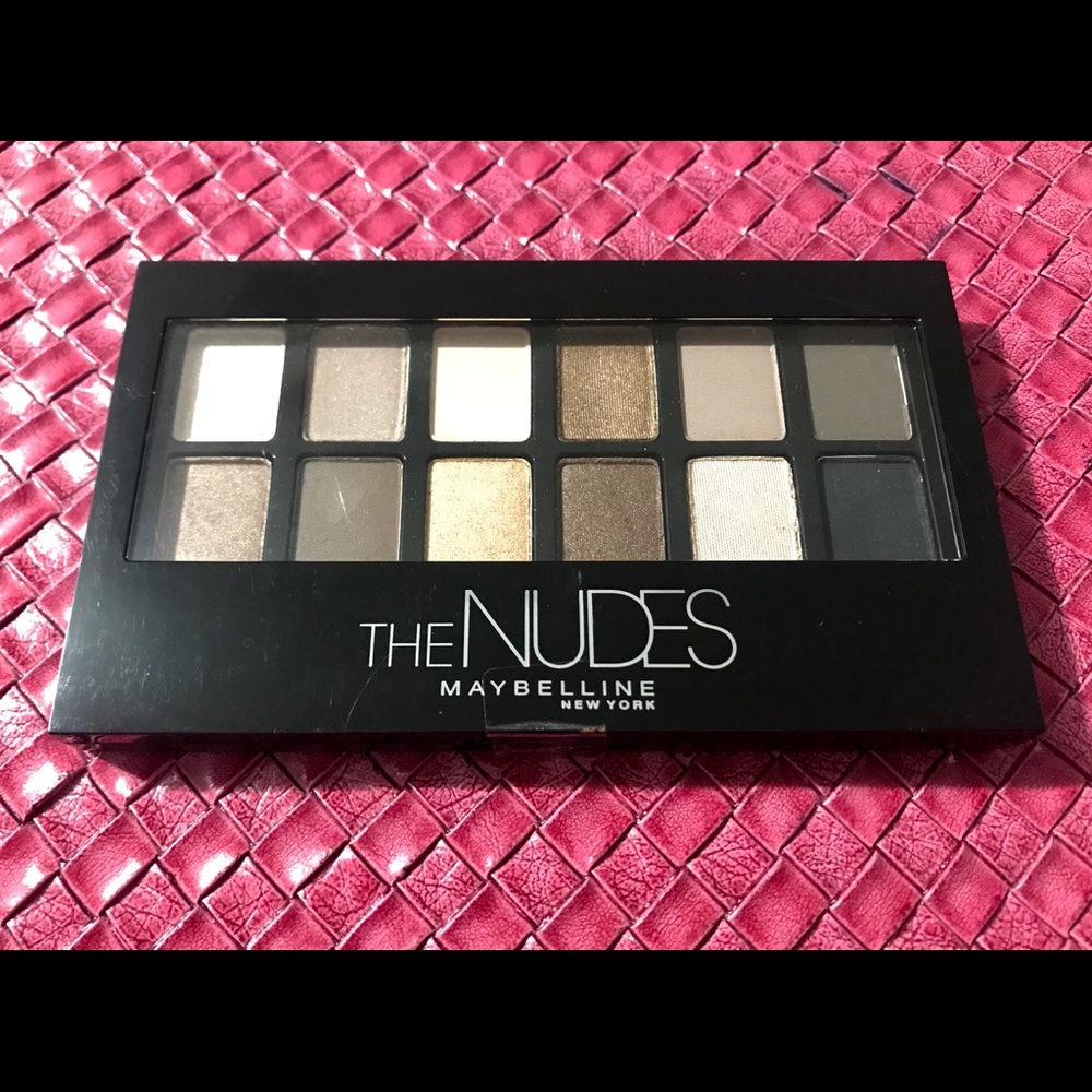 Maybelline New York THE NUDES Eyeshadow Palette
